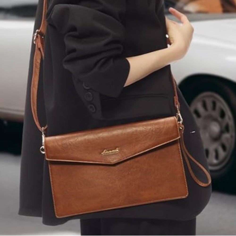 Faux Leather Magnetic Purse